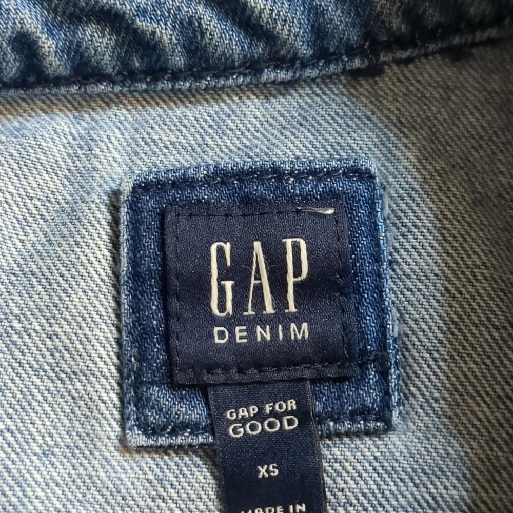 Gap Kids Girl's Puff Sleeve‎ Blue Denim Jacket